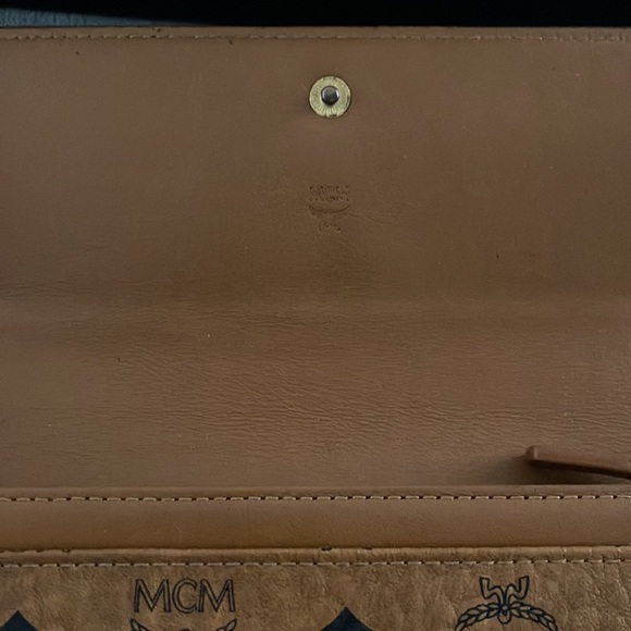 MCM wallet 100% Authentic - Picture 4 of 16